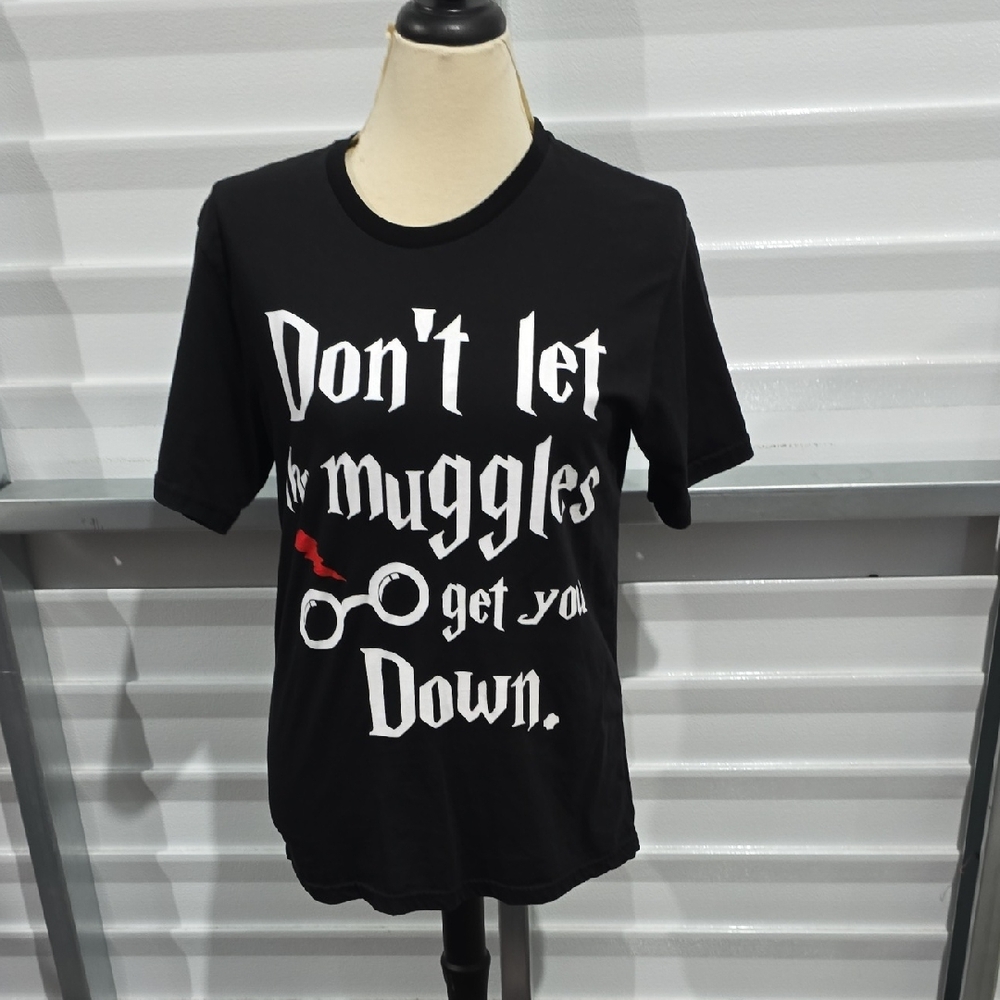 Warner Bros. Harry Potter Black Tee‎ Size Large NWOT